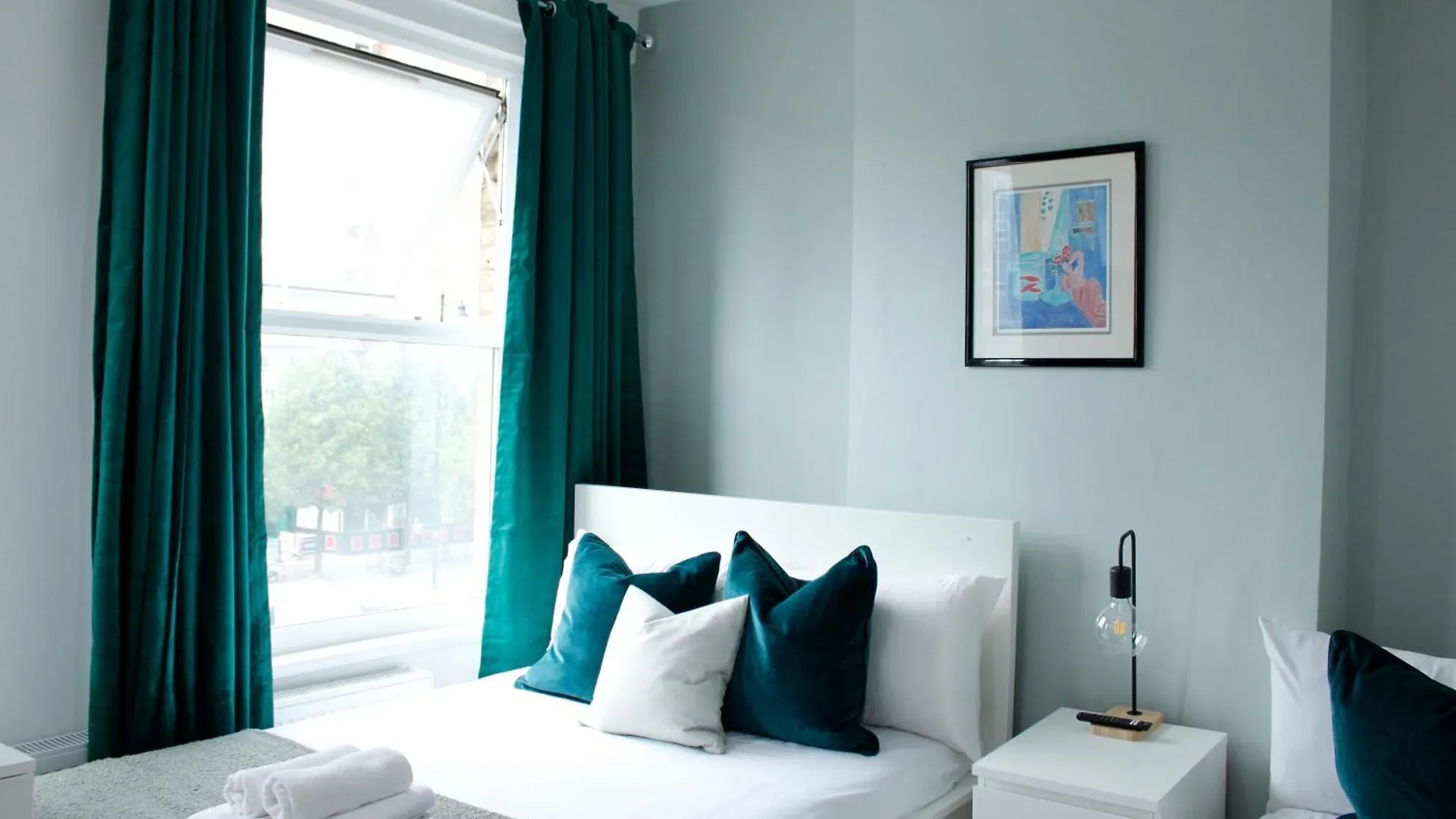 Shoreditch Rooms London 0*,