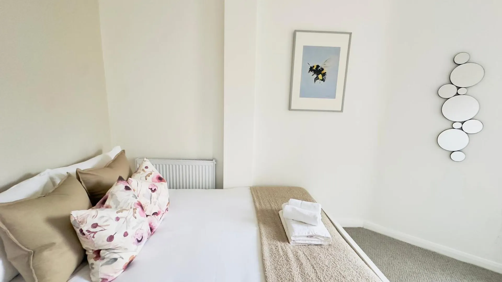 Shoreditch Rooms London 0*,